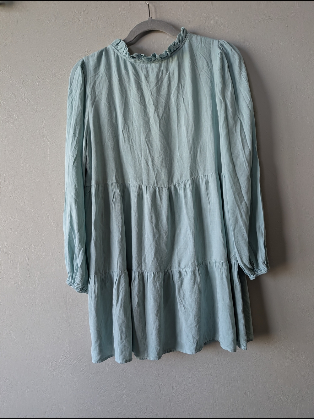 True Craft Muted Green Tiered V-Neck Peasant Midi Dress Tunic Size M Rayon - Picture 5 of 9